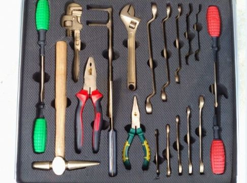 點擊查看詳細(xì)信息<br>標(biāo)題：無火花工具組 閱讀次數(shù)：5883