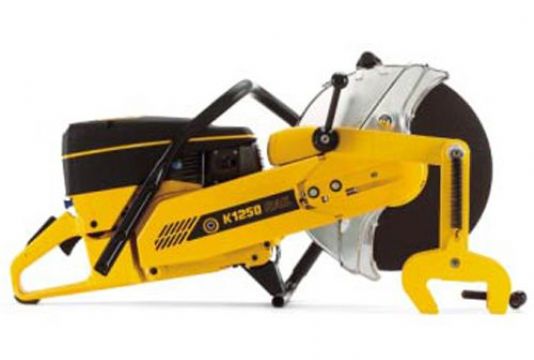 點擊查看詳細信息<br>標題：K1250內燃鋼軌鋸軌機 閱讀次數(shù)：2590