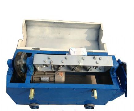 點擊查看詳細信息<br>標題：3-12型鋼筋調(diào)直切斷機 閱讀次數(shù)：1761