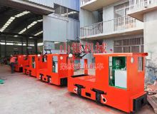 點(diǎn)擊查看詳細(xì)信息<br>標(biāo)題：架線式電機(jī)車 閱讀次數(shù)：1977